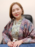 月菊 玲李先生